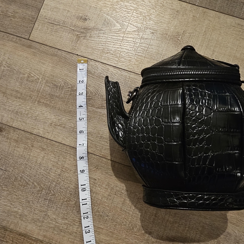 Gothic Teapot Hand And Crossbody Bag Brand New - Picture 6 of 6
